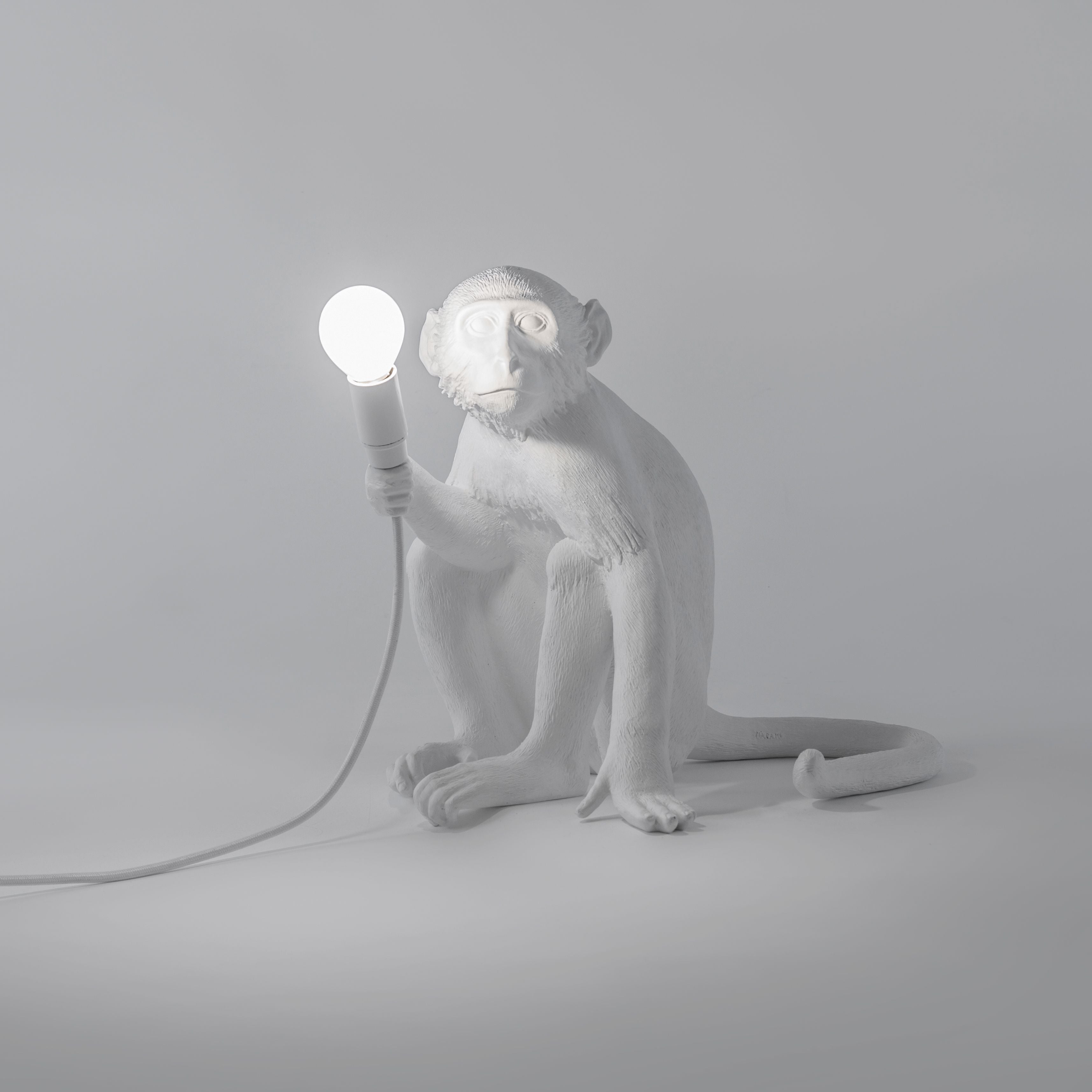 Seletti Monkey Indoor Lamp White, Sitting