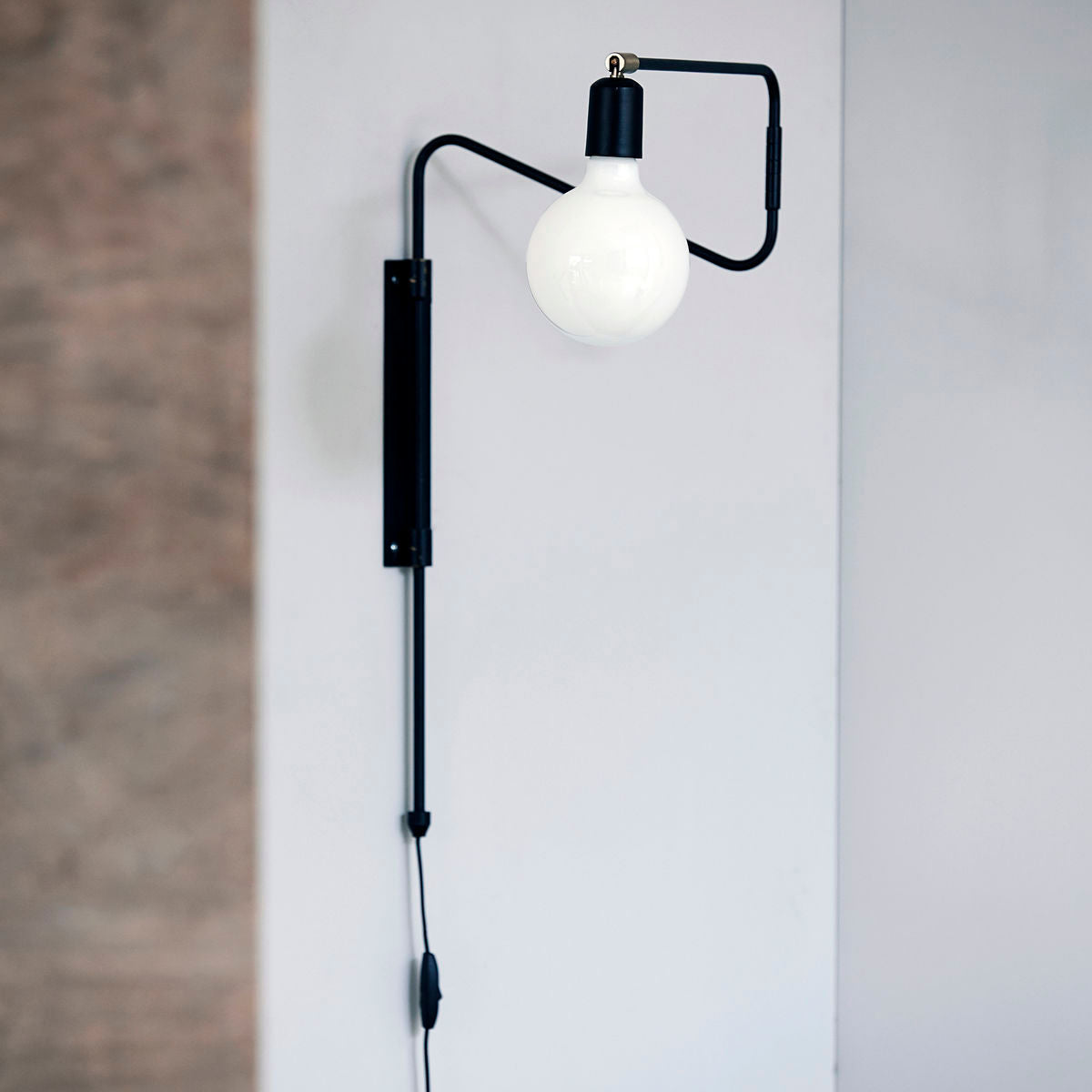 House Doctor Wall Lamp, Hdswing, černá