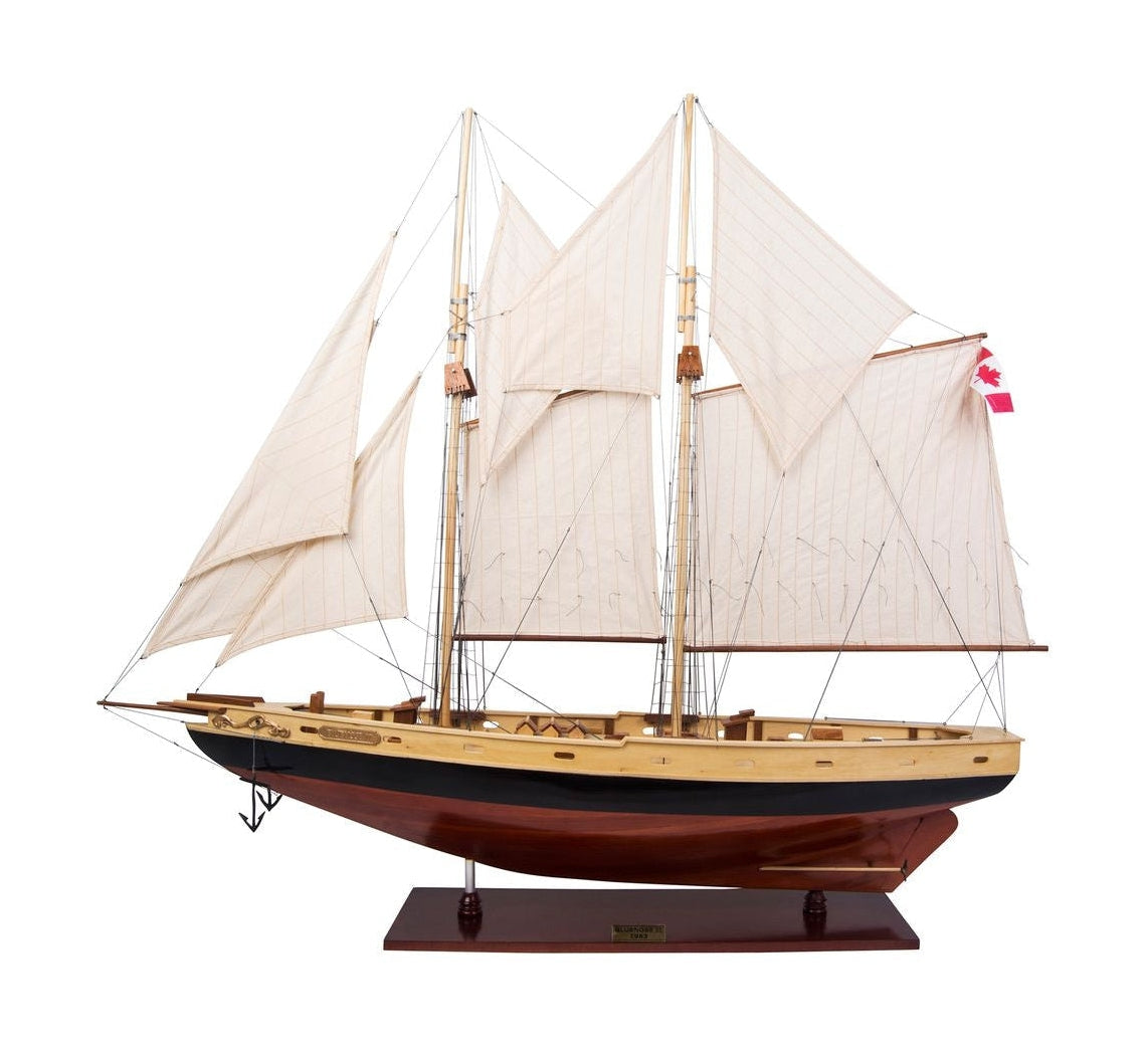 Autentické modely Bluenose II natřené plachetní lodi model