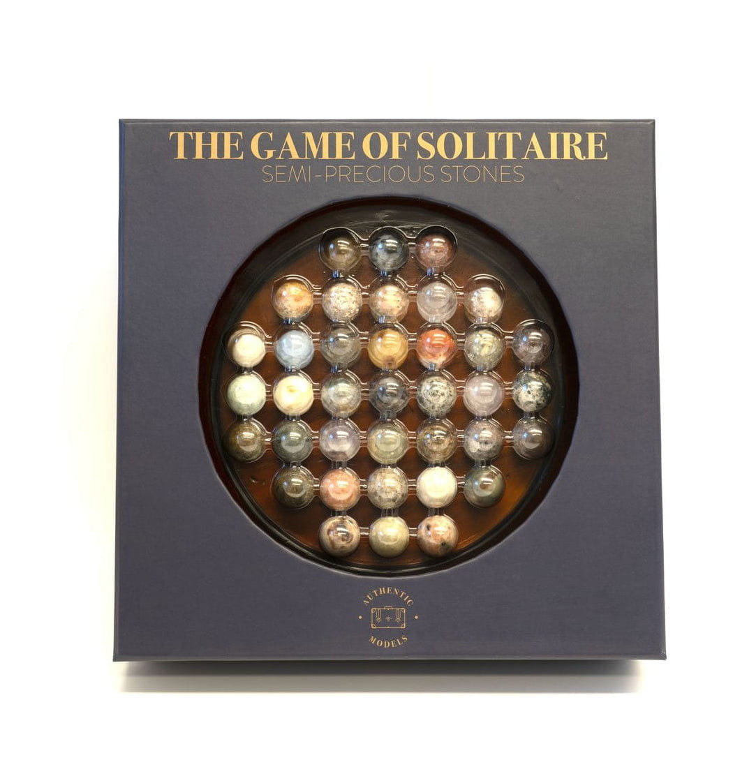 Autentické modely solitaire hra s 38 míčky