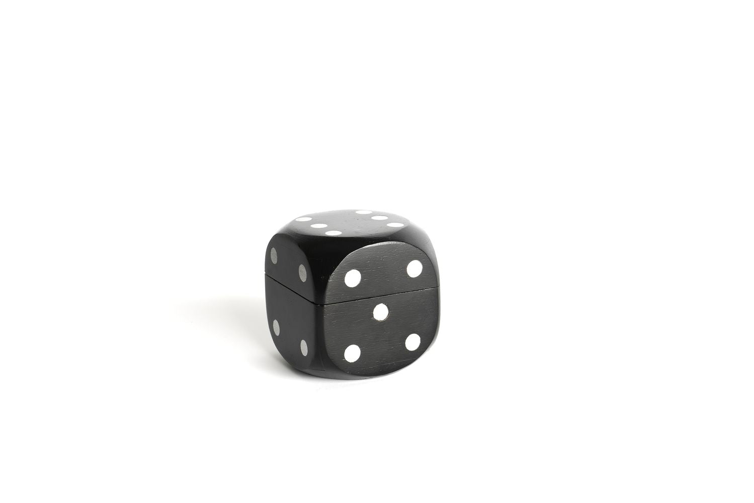Autentické modely Cube Box hodí kostky, černé