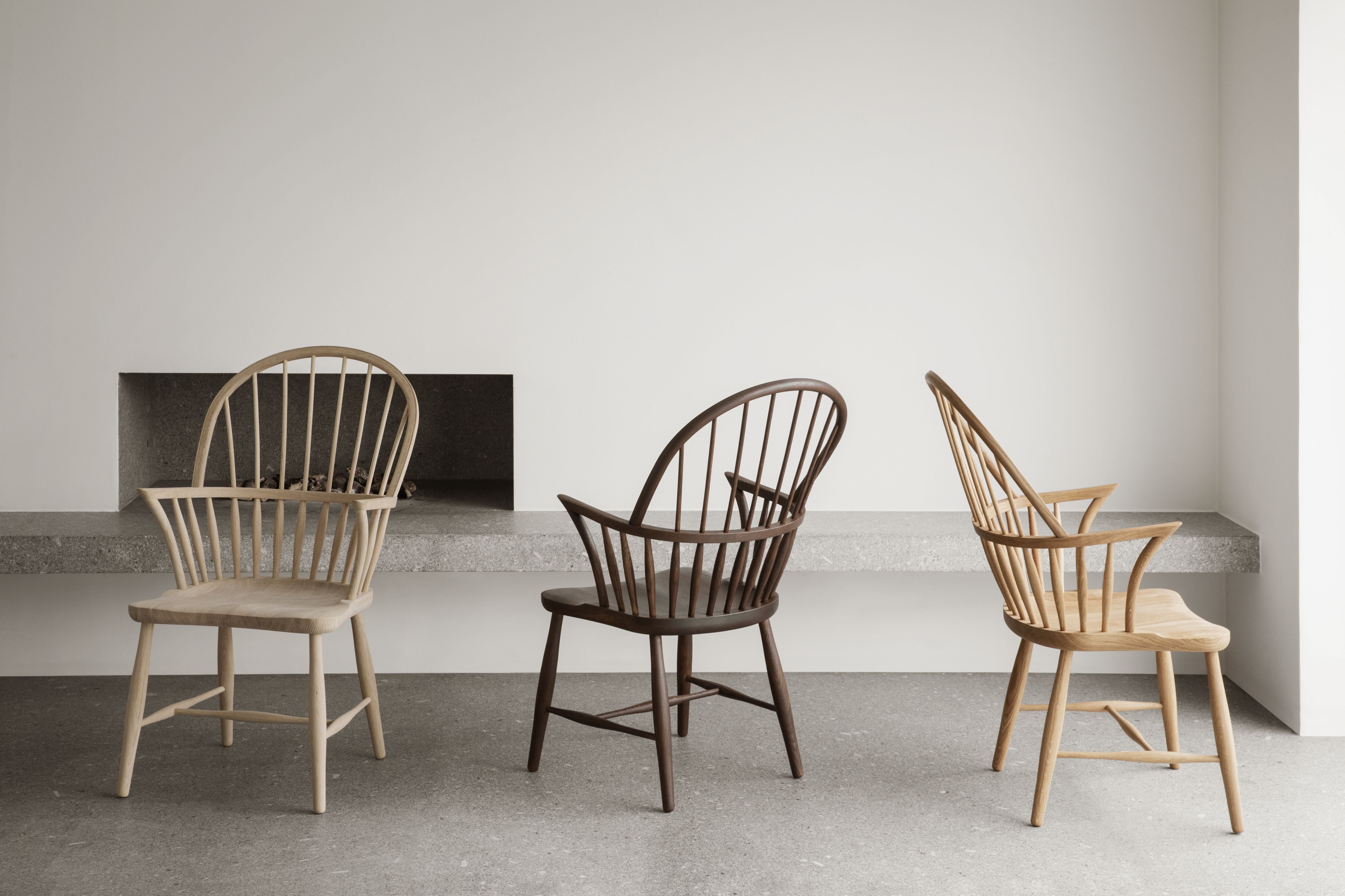 Windsorská židle Carl Hansen FH38, kouřový olej