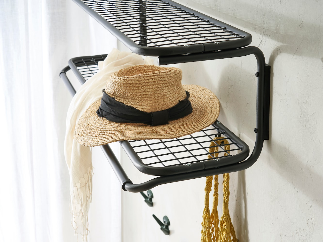 Essem Design Classic Hat Shelf 40 cm, černá
