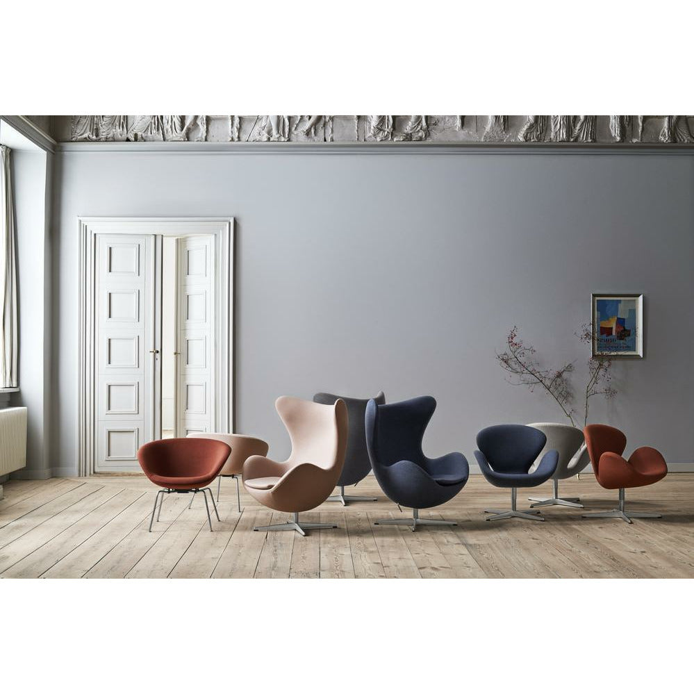 Fritz Hansen AJ Pot Lounge Chair Chromed Frame Fabric, Christianshavn Beige