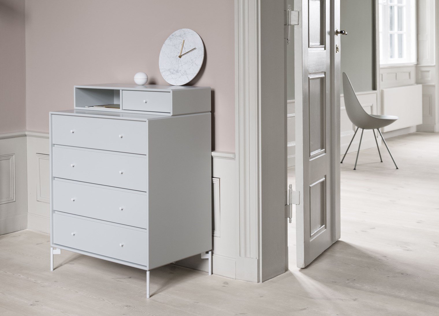 Montana Keep Chest Of Drawers With Suspension Rail, Mist