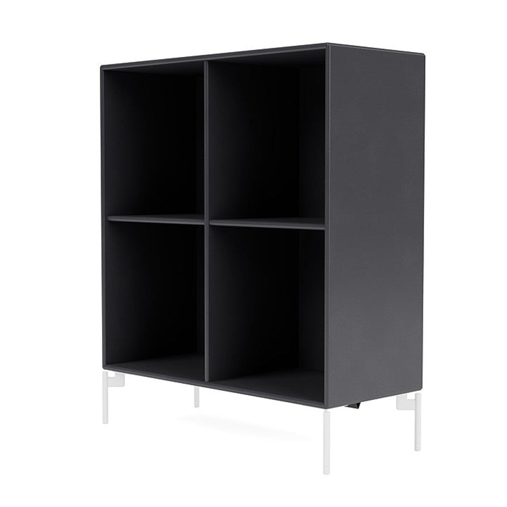 Montana Show Bookcase s nohama, uhlíkovou černou/sněhovou bílou