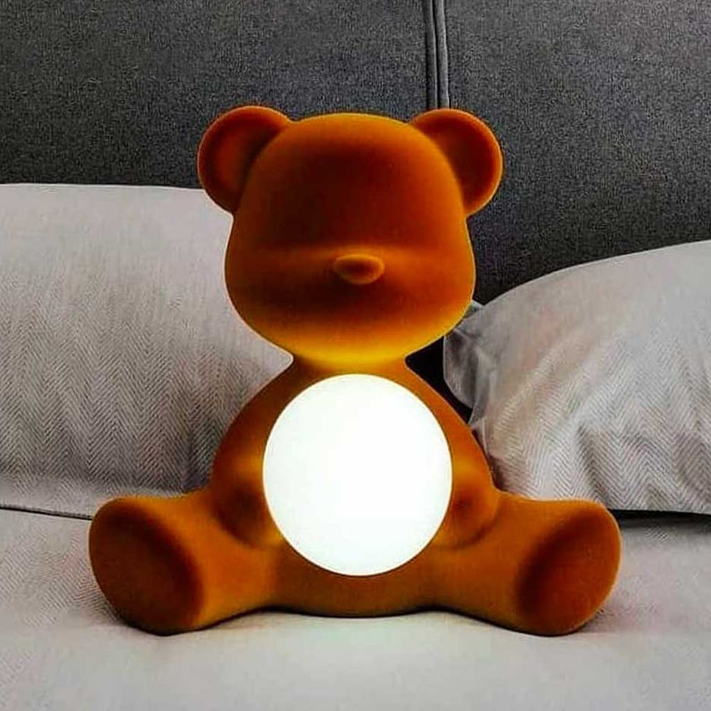 Qeeboo Teddy Girl LED dobíjecí stolní lampa sametový povrch, oranžová