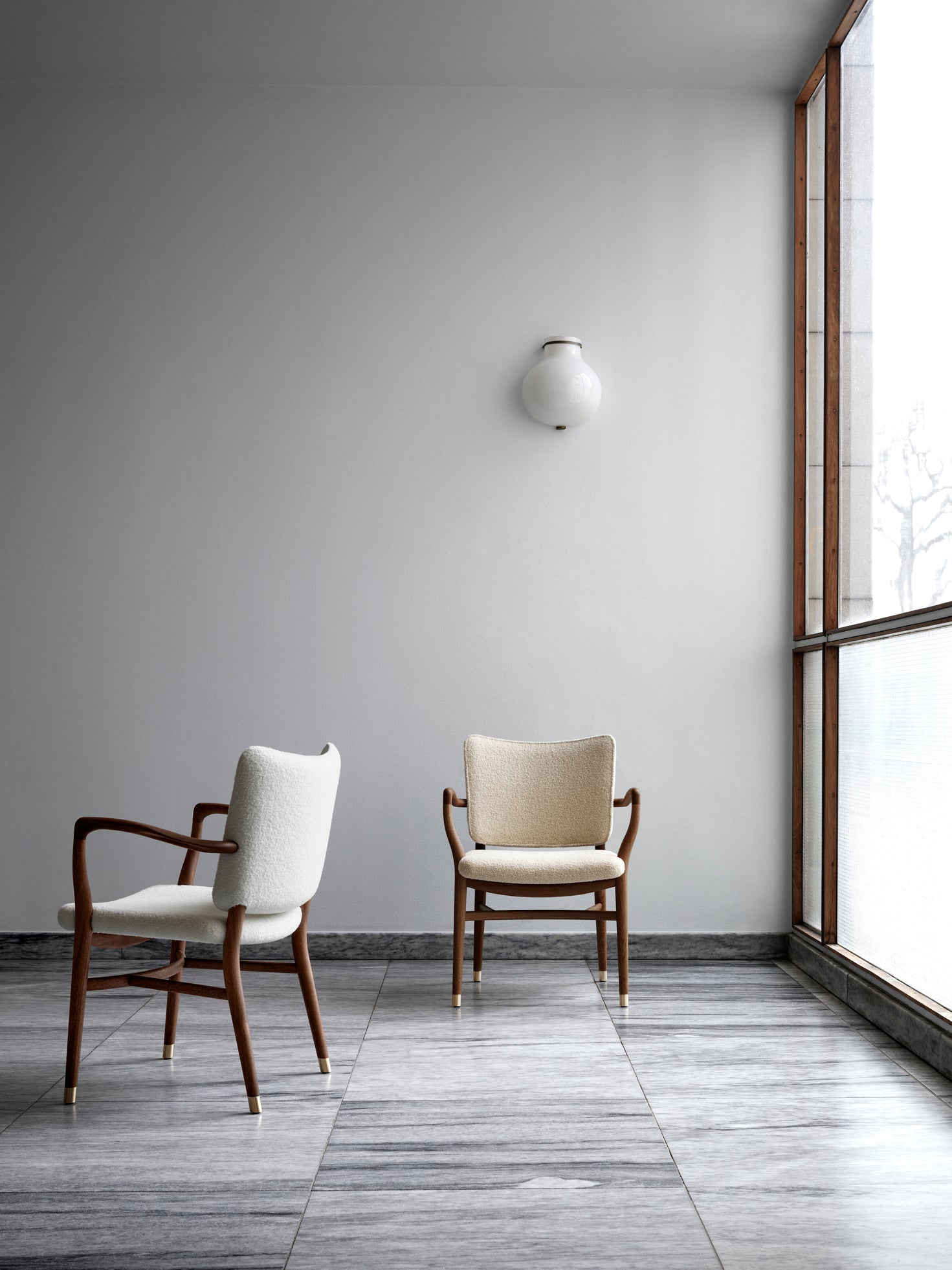 Carl Hansen VLA61 Monar CH křeslo, mahagonový olej/Baru 0200 Textile