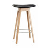 Andersen Furniture HC1 Bar Stool Oak, černá kožená sedačka, H 67 cm