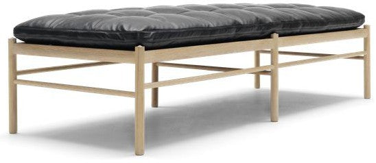 Daybed Carl Hansen Ow150, mýdlová dub/černá kůže