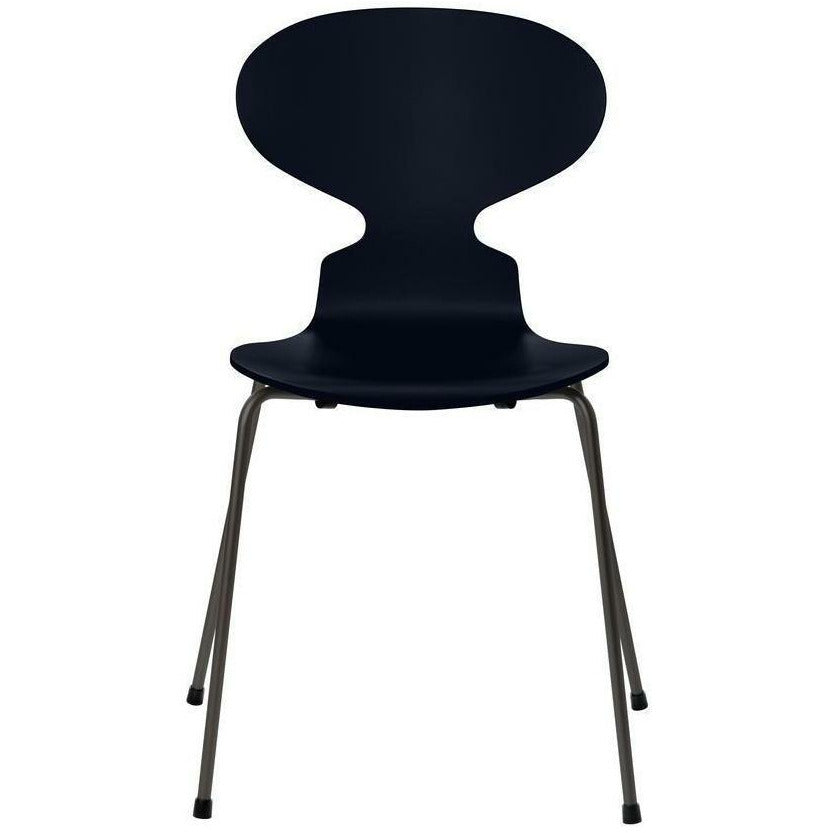 Fritz Hansen Ant Chair Lacquered Midnight Blue Shell, teplá grafitová základna