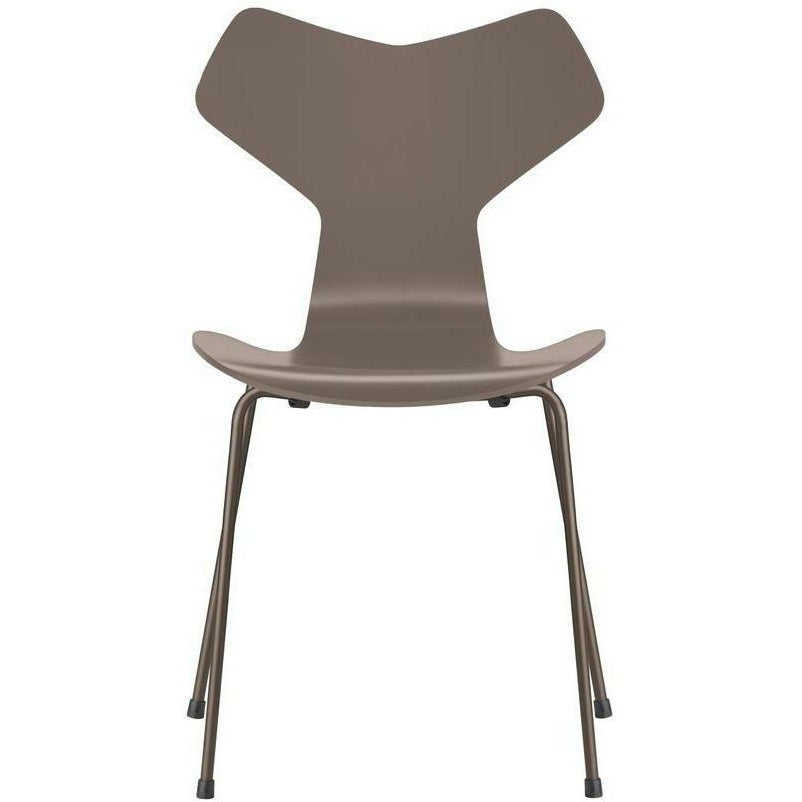 Fritz Hansen Grand Prix Chair Lacquered Deep Clay Shell, hnědá bronzová základna