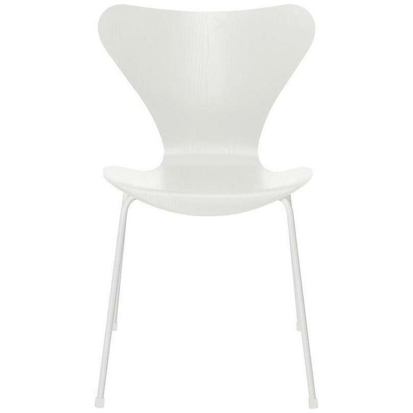 Fritz Hansen Series 7 Chair Dyed Ash White Bowl, White Base