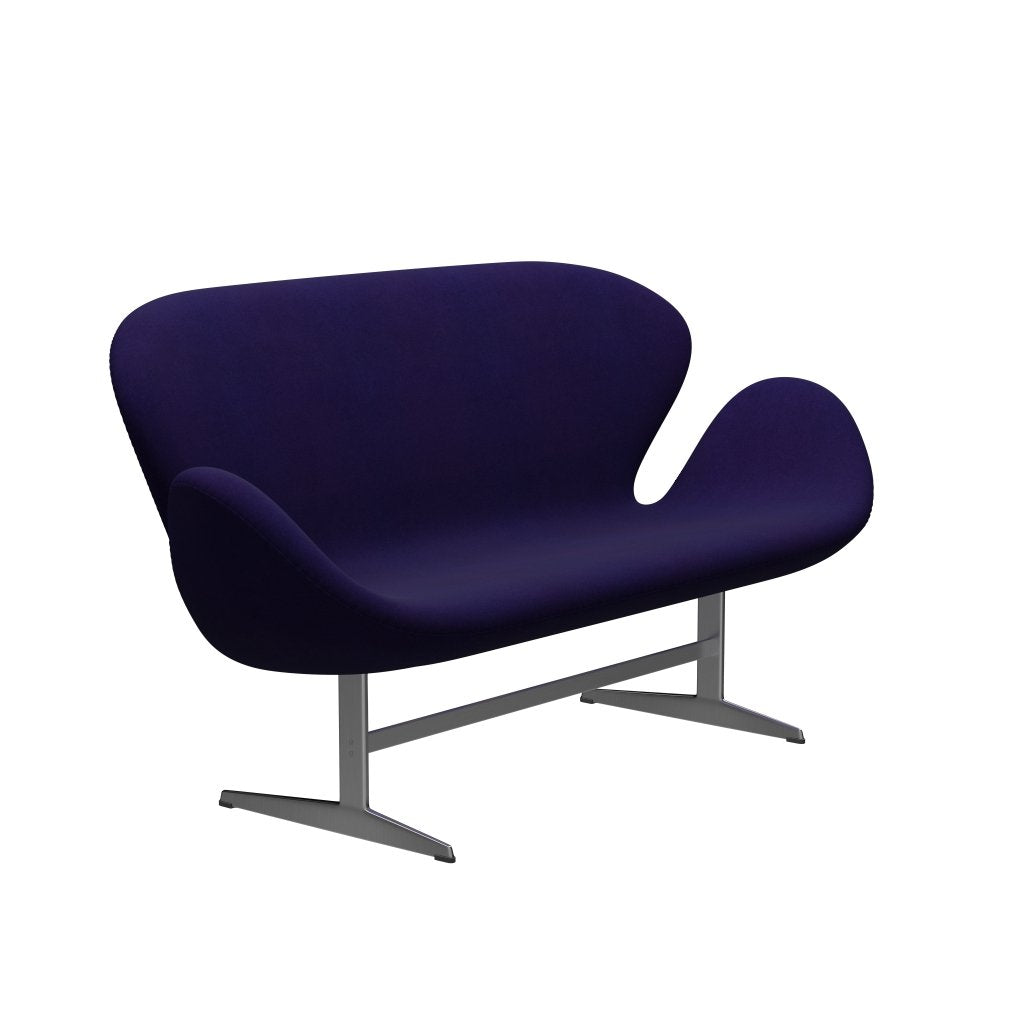 Fritz Hansen Swan Sofa 2 Seater, satén kartáčovaný hliník/Divina Violet Dark (692)