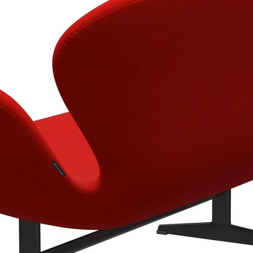 Fritz Hansen Swan Sofa 2 Seater, teplý grafit/Divina Red (562)