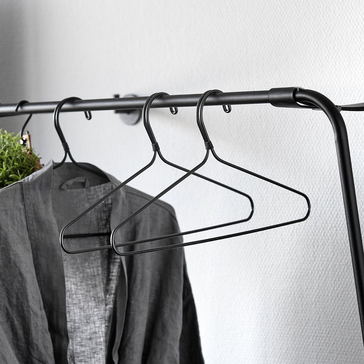 [product_category]-Muubs Copenhagen Coat Rack Black, 160cm-Muubs-5711973031995-9010000023-MUU-3