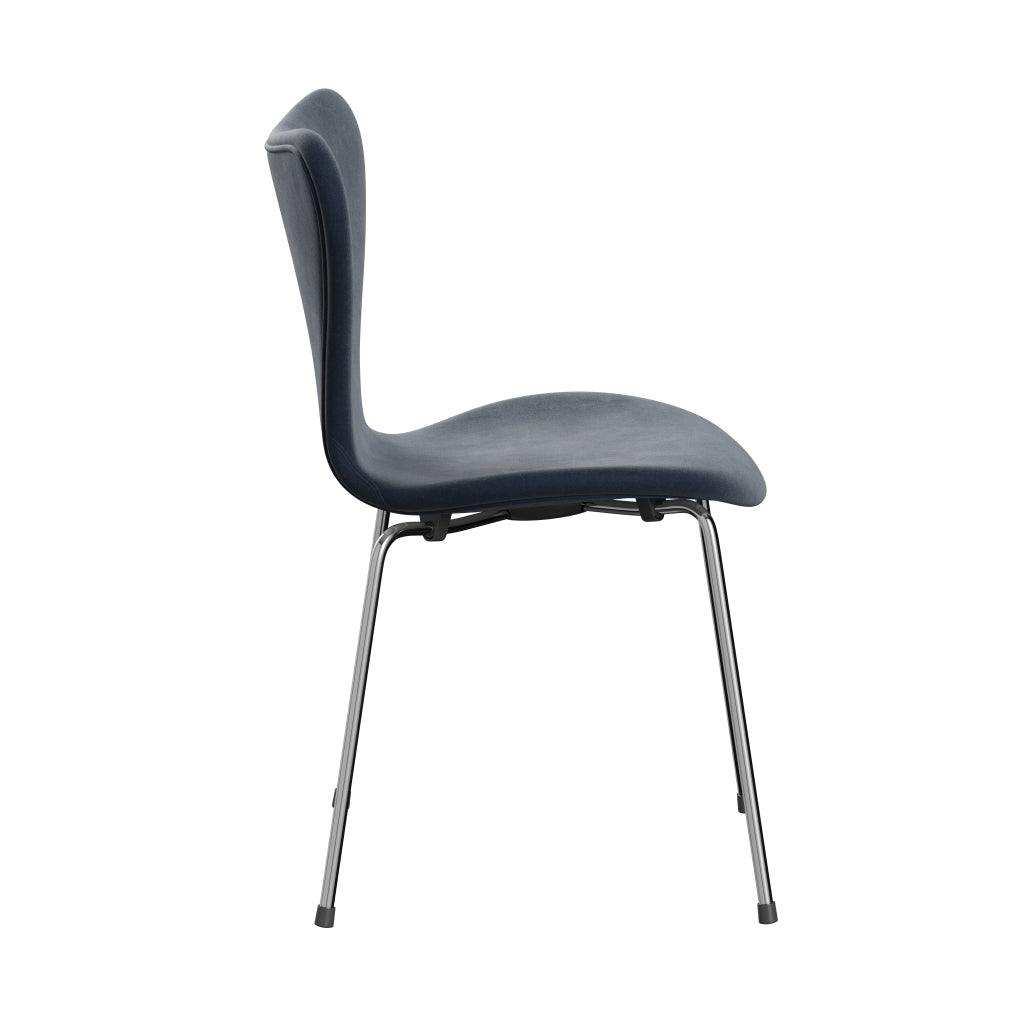 Fritz Hansen 3107 Židle plné čalounění, Chrome/Belfast Velvet Grey Blue