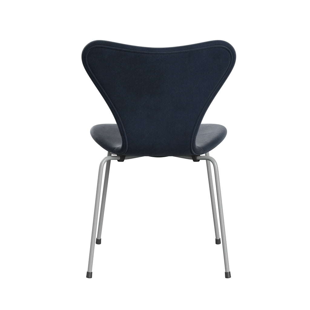 Fritz Hansen 3107 Chair Full Upholstery, Nine Grey/Belfast Velvet Grey Blue