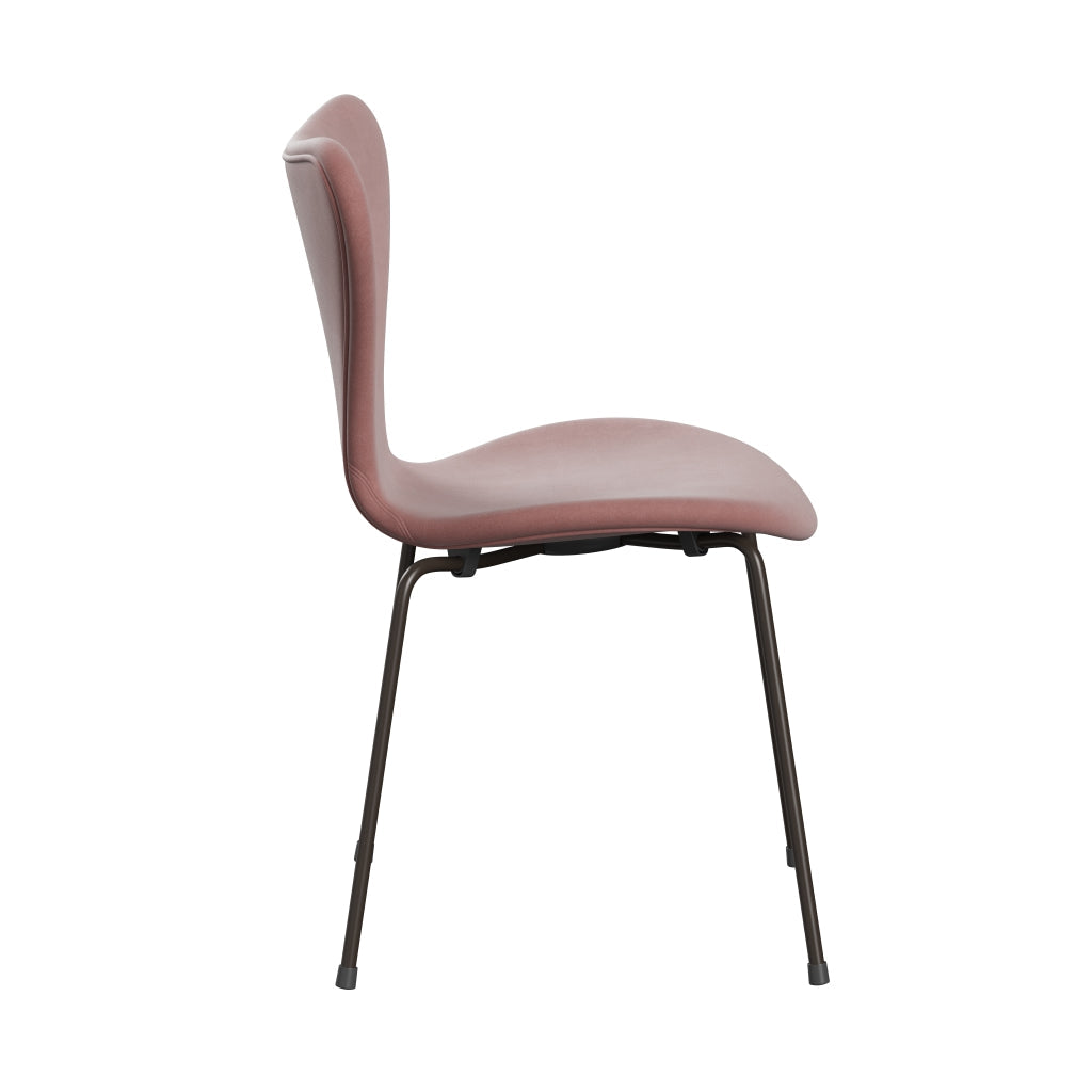 Fritz Hansen 3107 židle plné čalounění, Brown Bronze/Belfast Velvet Misty Rose