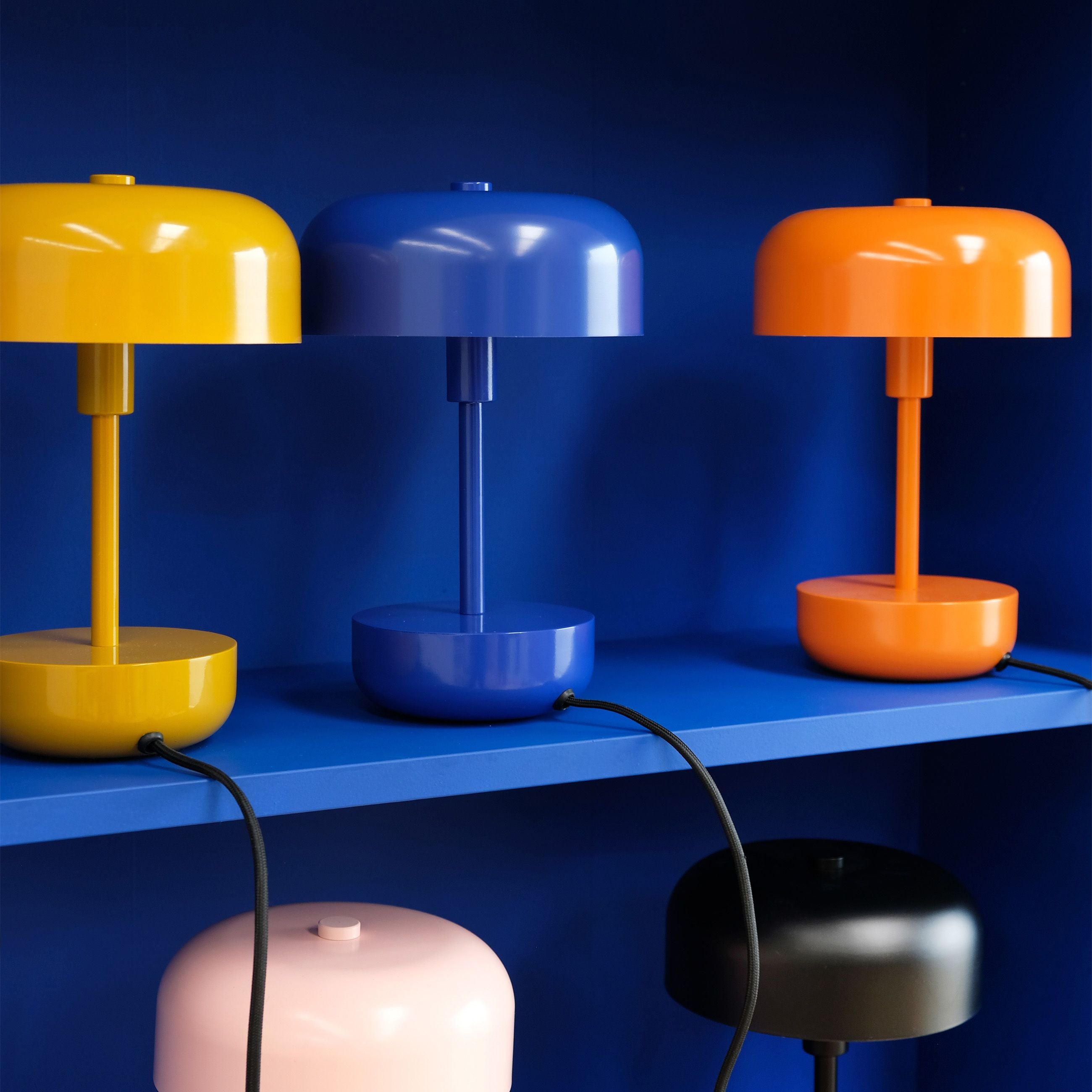 Dyberg Larsen Haipot stolní lampa, oranžová