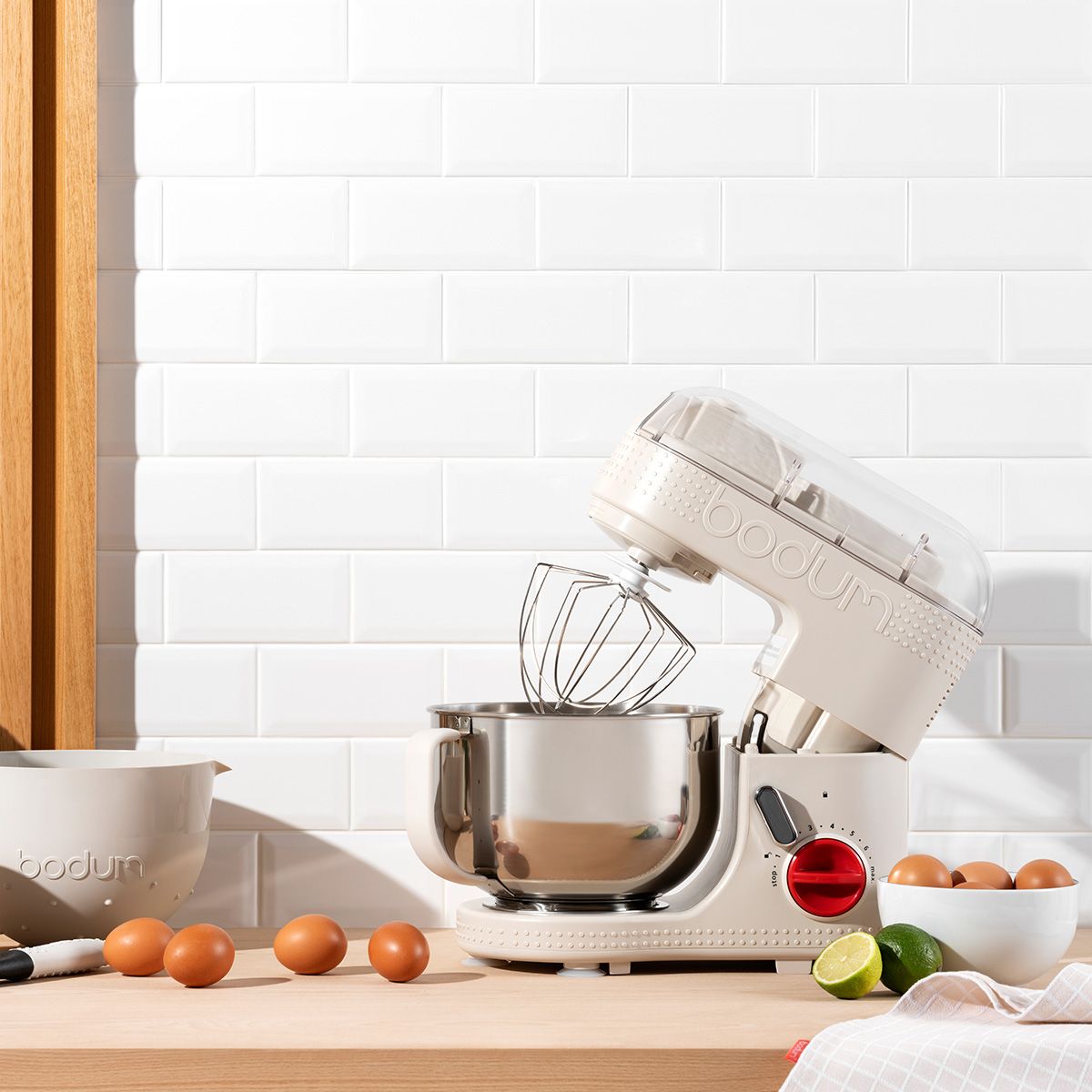 Elektrický kuchyňský robot body bistro, krém