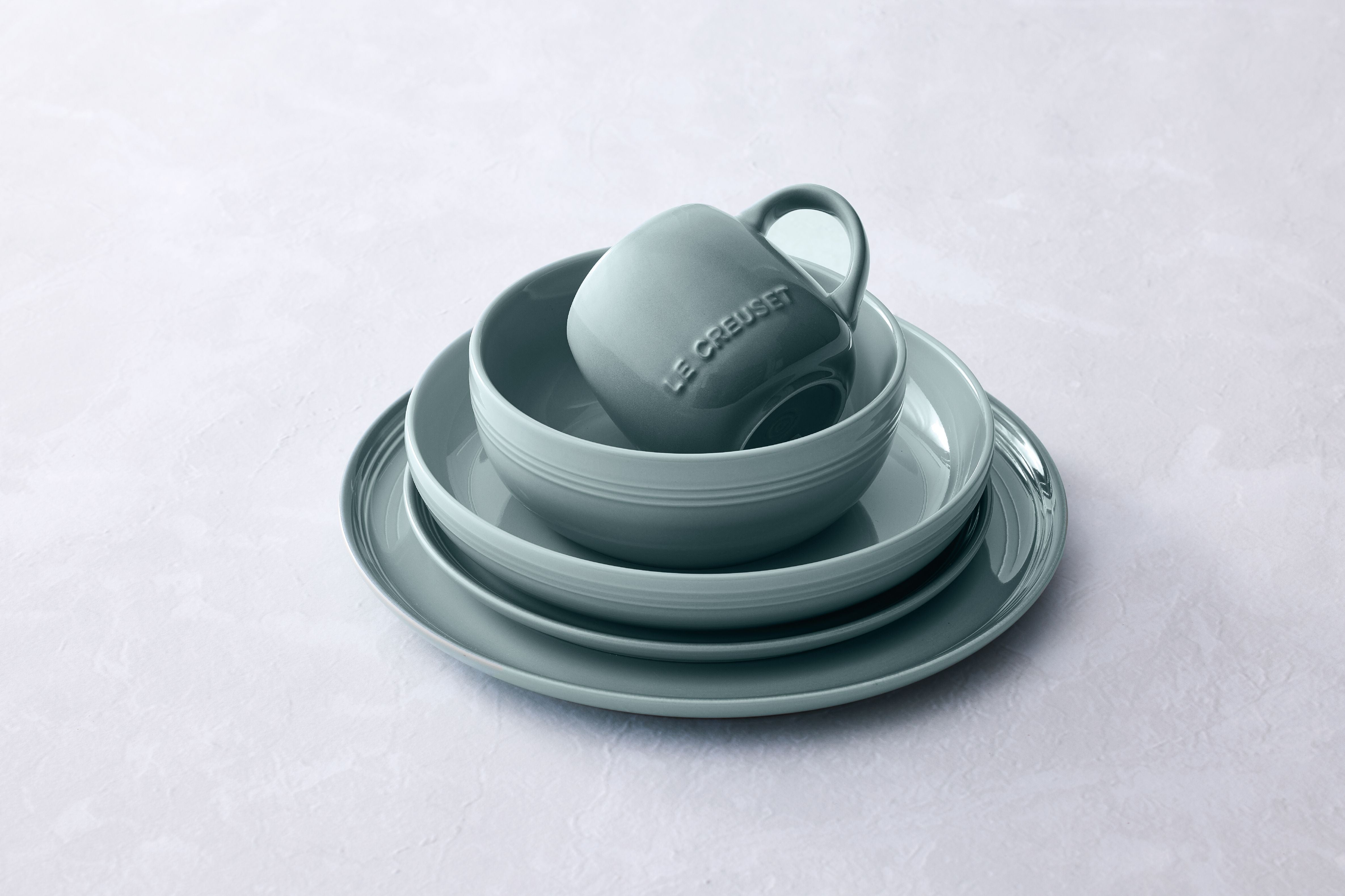 Le Creuset Coupe Dinner Plate, Sea Salt