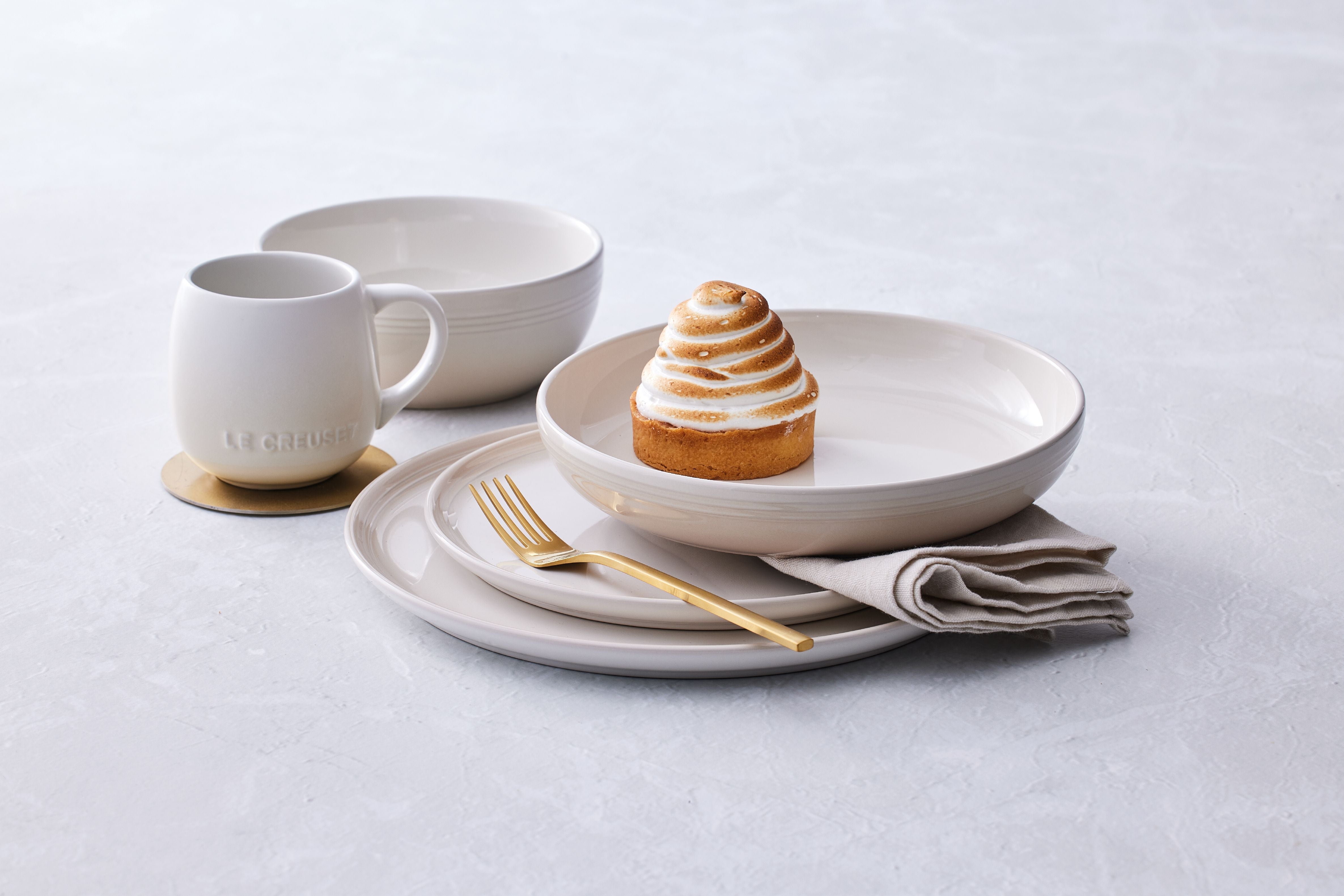 Le Creuset Coupe Cereal Bowl,Meringue