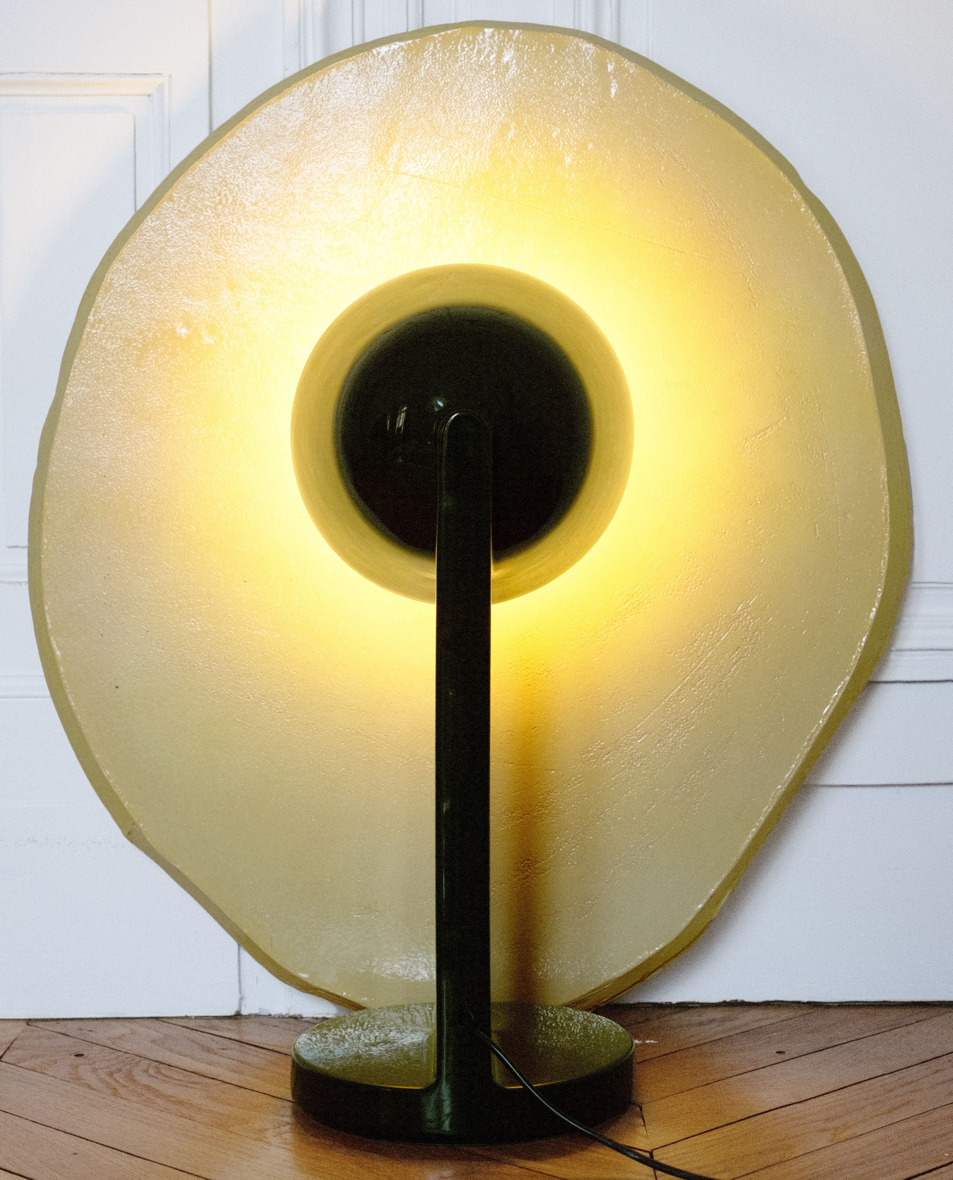 Flos Céramique stolní lampa na straně, moss zelená