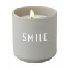 Designové písmena vonná svíčka úsměv malá, chladná šedá