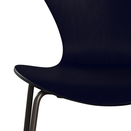 Fritz Hansen 3107 židle Unuppolstered, hnědý bronzový/obarvený popel Midnight Blue