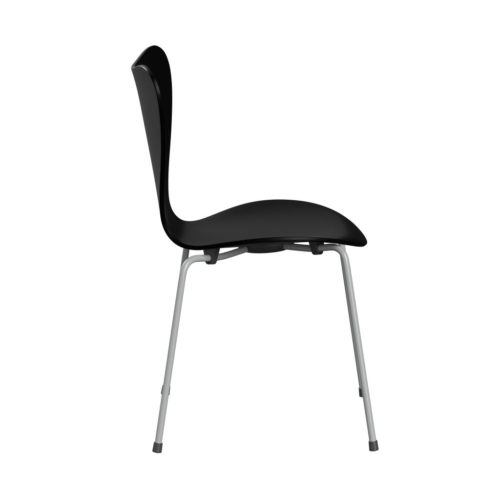 Fritz Hansen 3107 Chair Unupholstered, Nine Grey/Lacquered Black