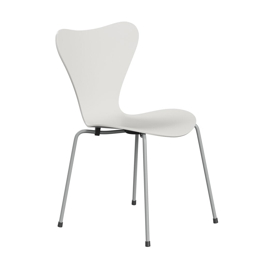 Fritz Hansen 3107 Chair Unupholstered, Nine Grey/Lacquered White