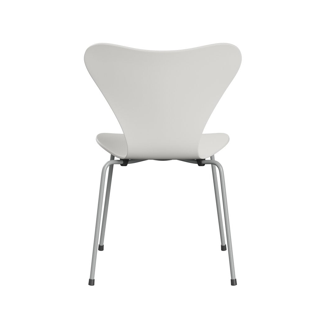 Fritz Hansen 3107 Chair Unupholstered, Nine Grey/Lacquered White