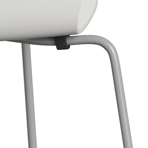 Fritz Hansen 3107 Chair Unupholstered, Nine Grey/Lacquered White