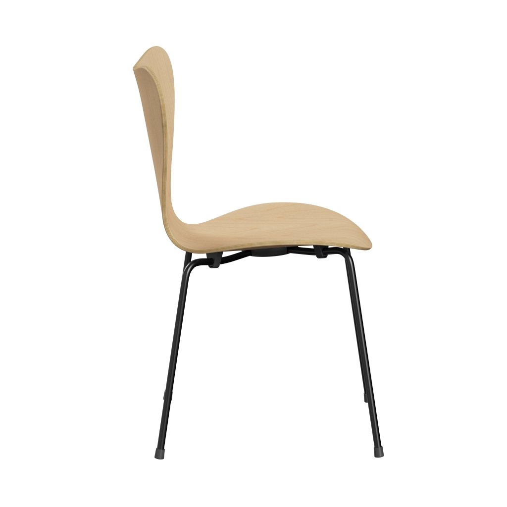 Fritz Hansen 3107 Chair Unupholstered, Black/Maple Veneer Natural