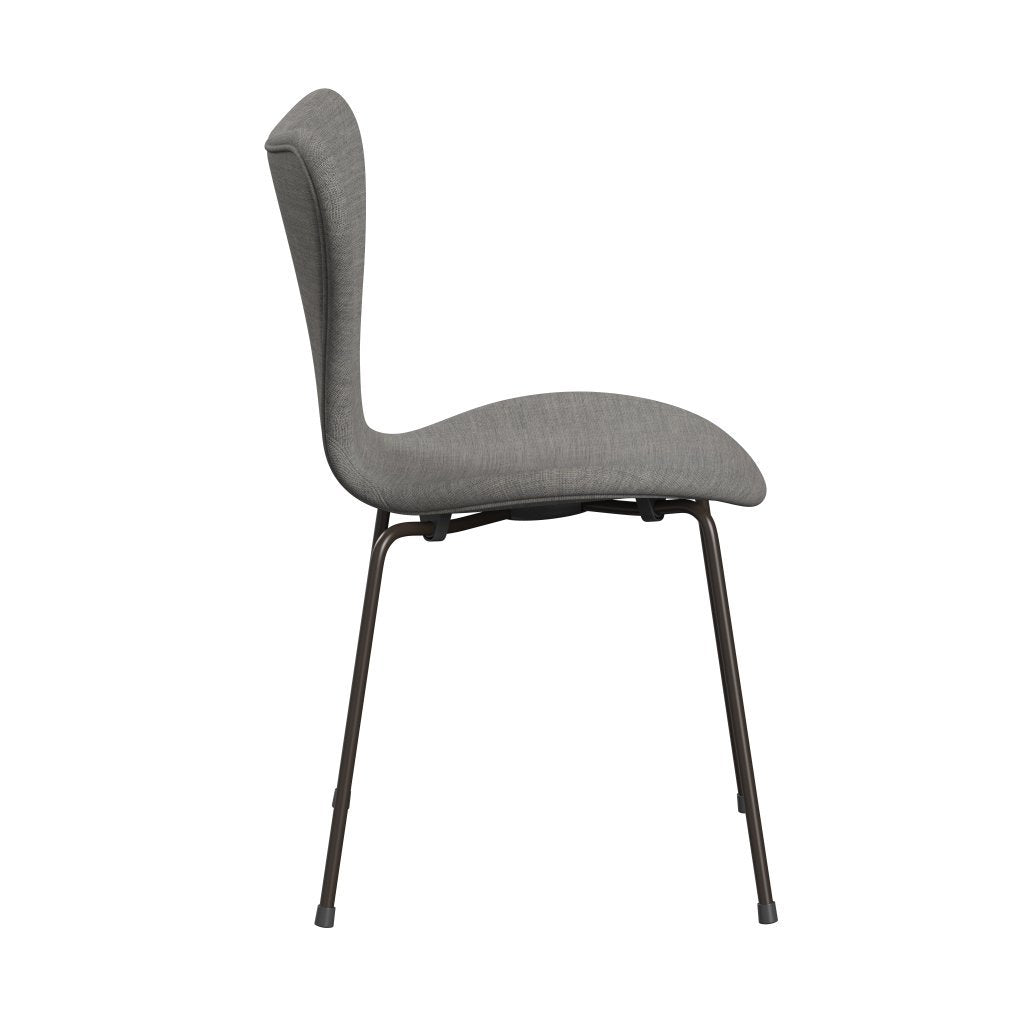 Fritz Hansen 3107 židle plné čalounění, hnědý bronz/plátno světle šedá