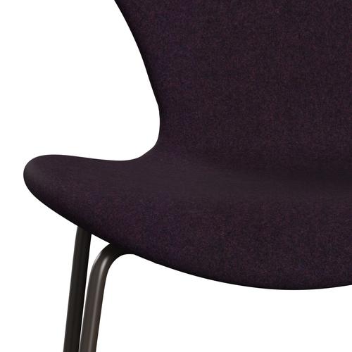 Fritz Hansen 3107 Chair Full Upholstery, Brown Bronze/Divina Md Aubergine