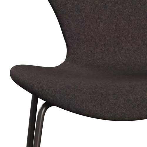 Fritz Hansen 3107 židle plné čalounění, hnědý bronz/divina md čokoláda