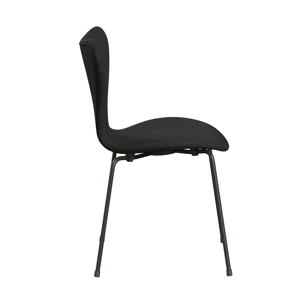 Fritz Hansen 3107 Chair Full Upholstery, Brown Bronze/Divina Melange Grey