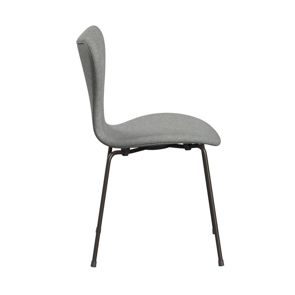 Fritz Hansen 3107 Chair Full Upholstery, Brown Bronze/Divina Melange Light Grey