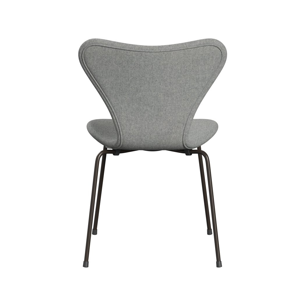 Fritz Hansen 3107 Chair Full Upholstery, Brown Bronze/Divina Melange Light Grey