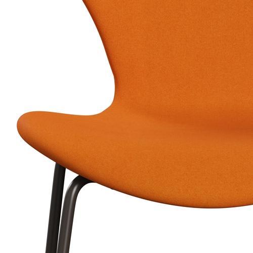 Fritz Hansen 3107 Židle plné čalounění, Brown Bronze/Divina Orange (Div444)