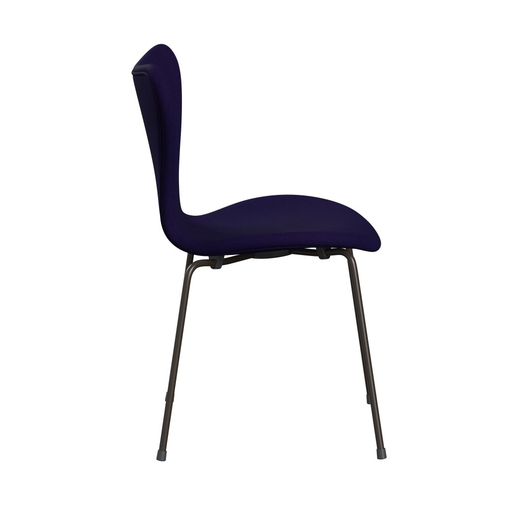 Fritz Hansen 3107 židle plné čalounění, Brown Bronze/Divina Violet Dark (Div692)