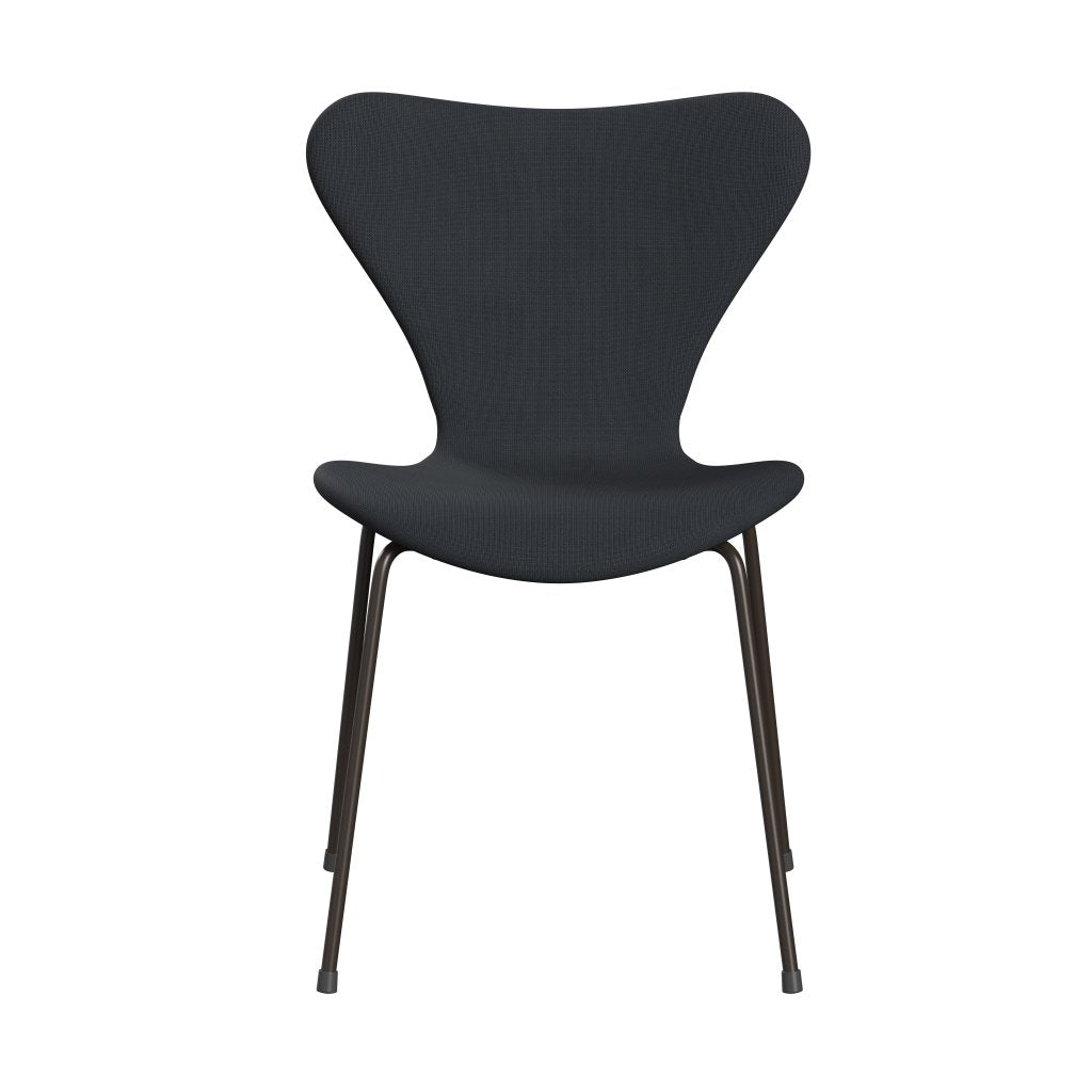 Fritz Hansen 3107 židle plné čalounění, hnědý bronz/sláva šedá (F60003)