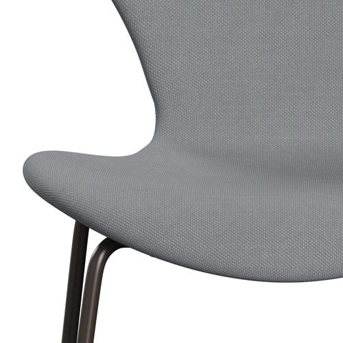 Fritz Hansen 3107 Židle plné čalounění, hnědý bronz/ocel -fretlevě šedá