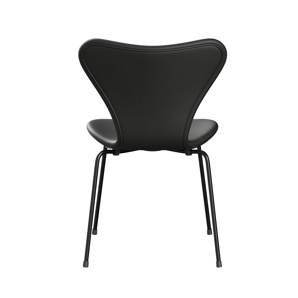 Fritz Hansen 3107 Chair Full Upholstery, Black/Essential Black