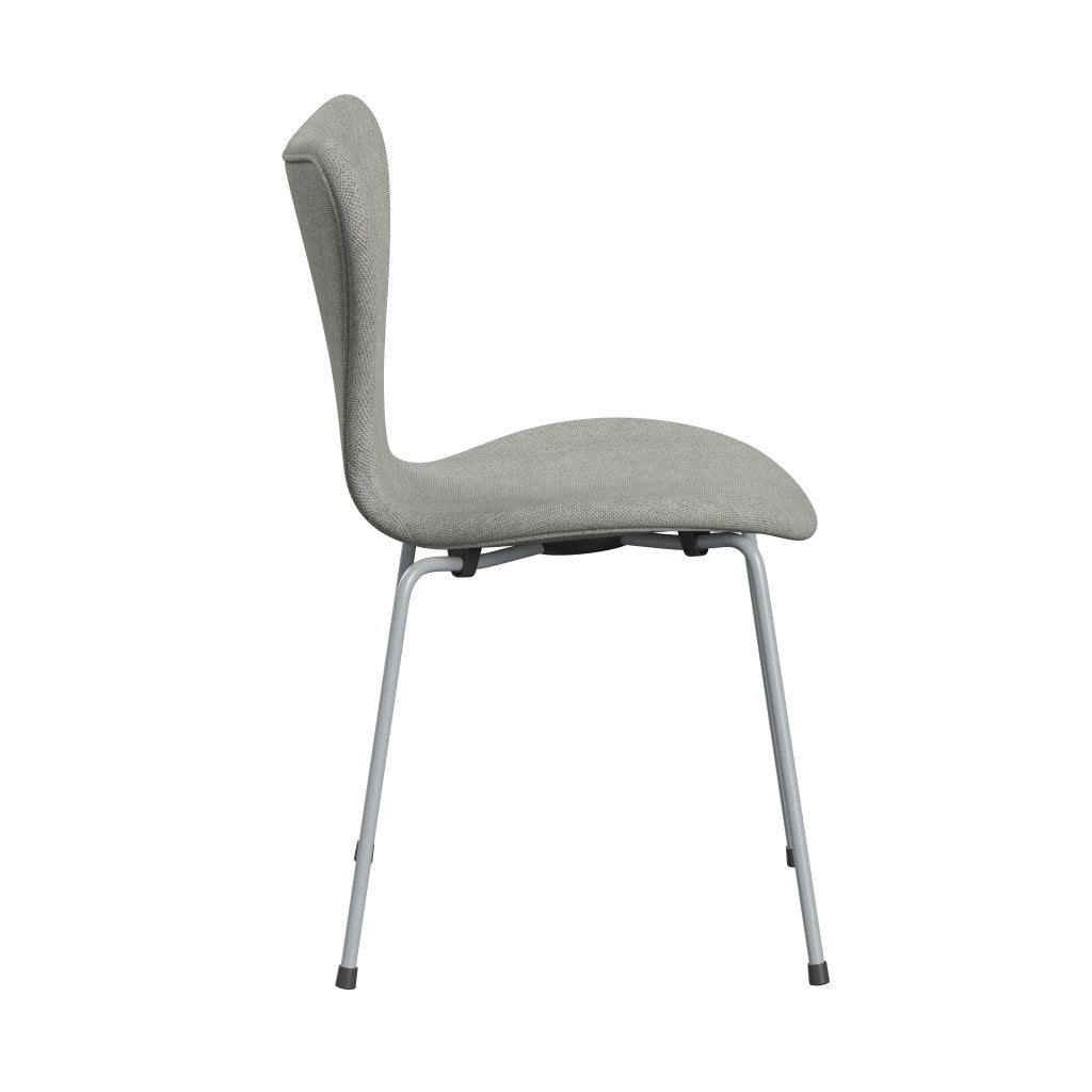 Fritz Hansen 3107 Chair Full Upholstery, Silver Grey/Hallingdal White/Grey