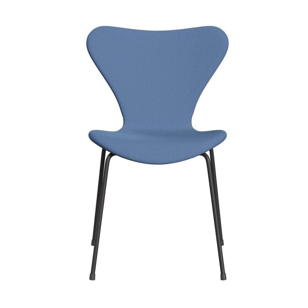 Fritz Hansen 3107 židle plné čalounění, teplý grafit/zachycení Instant Blue