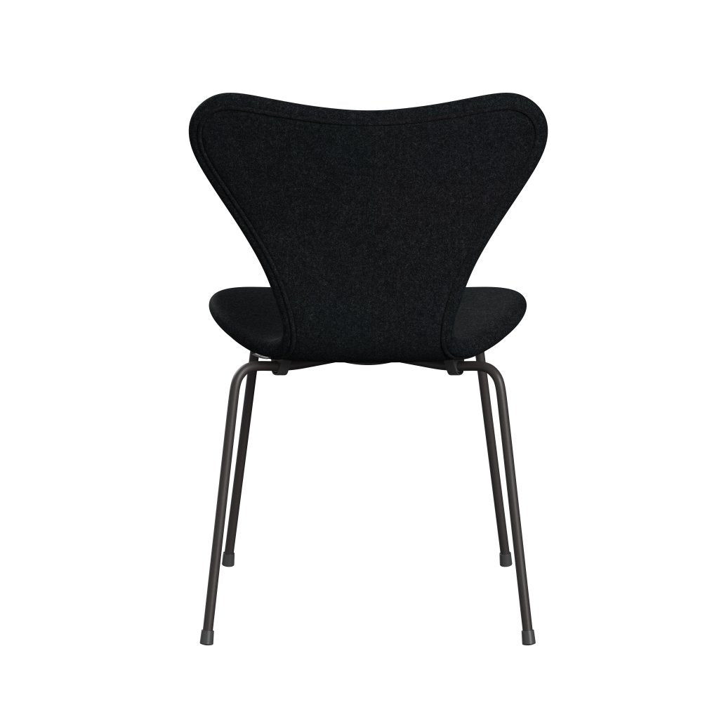 Fritz Hansen 3107 Židle plné čalounění, teplý grafit/Divina MD Black