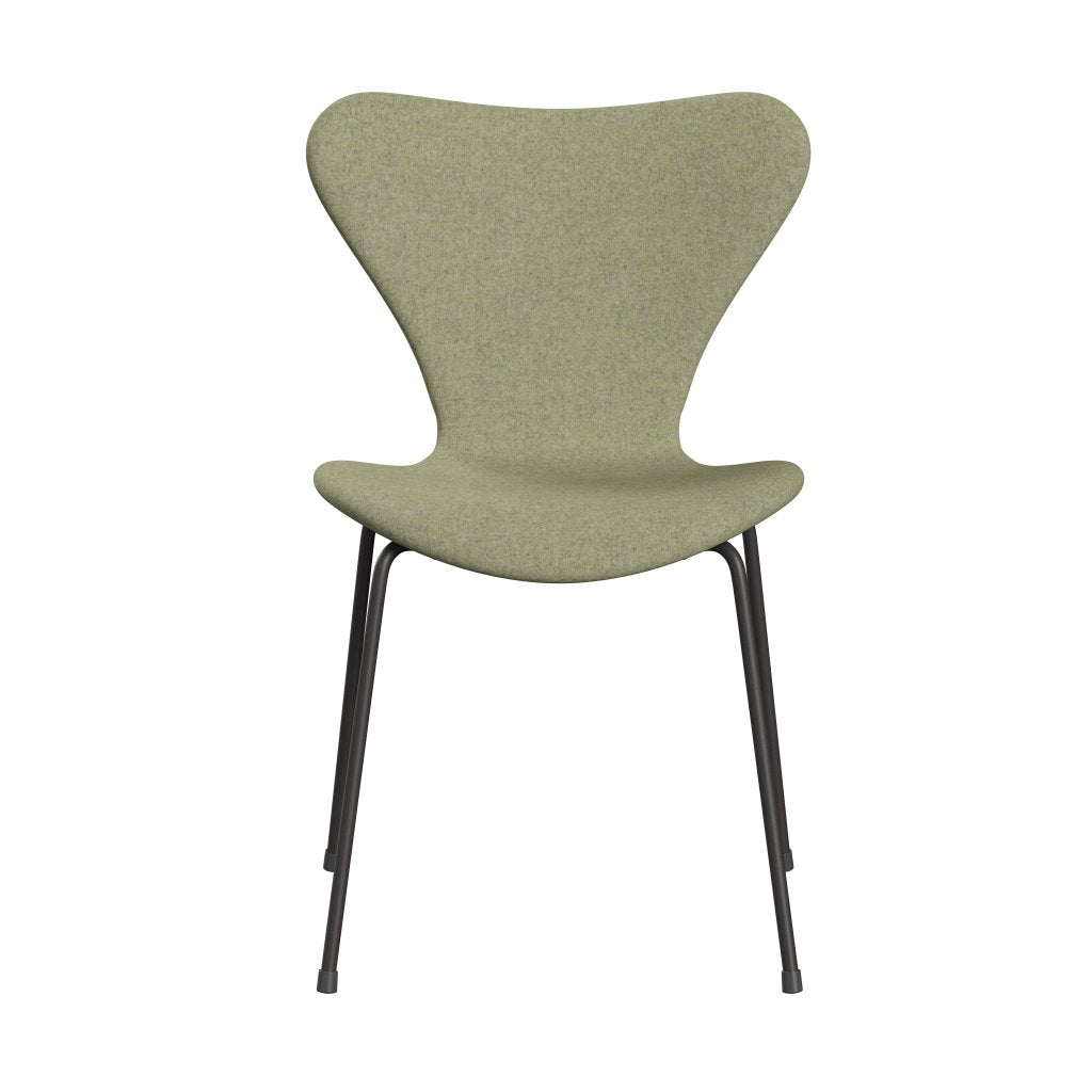 Fritz Hansen 3107 židle plné čalounění, teplý grafit/Divina MD Soft Green